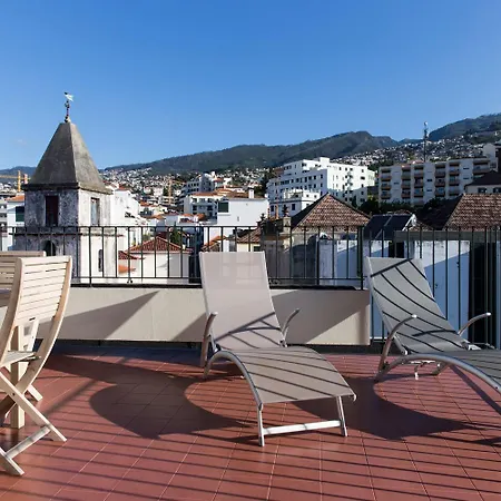 Bj * Funchal (Madeira)