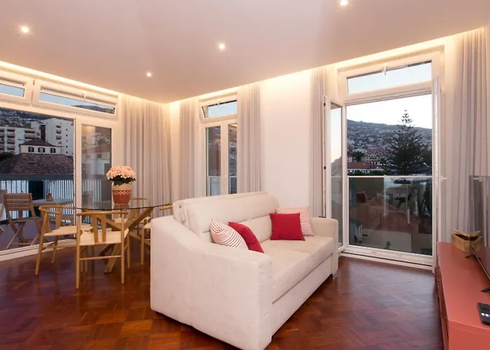 Bj Funchal (Madeira)