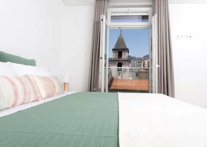 Bj Funchal (Madeira)